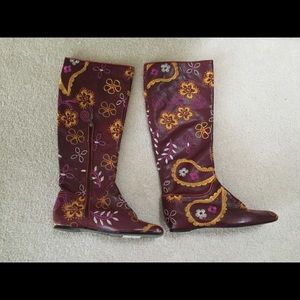 New Betty Muller leather embroidered boots